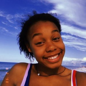 Meet your Posher, Madison